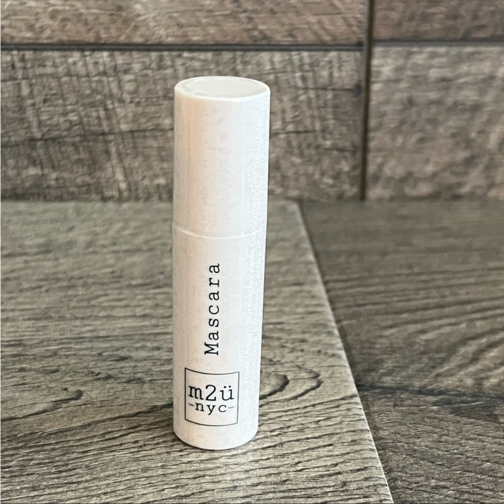 NEW⛱️m2u nyc - Black Mascara - OS
